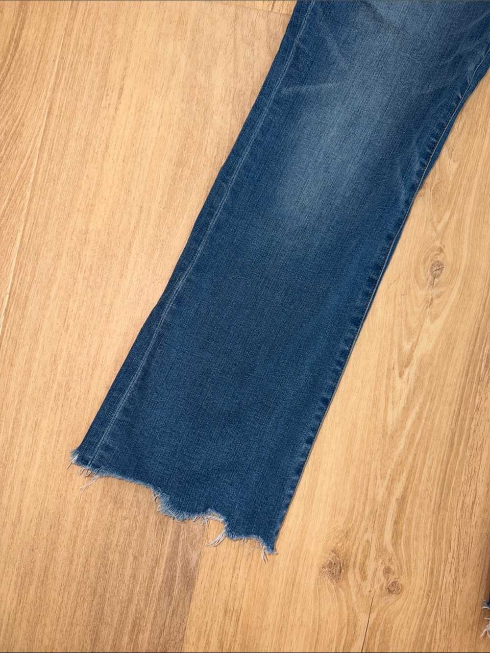 Madewell Cali- Demi-boot Women's medium wash Blue Jeans - raw edge hem - Picture 2 of 5
